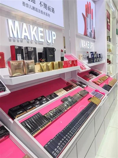 کابینت نمایشگر عطر شیشه ای