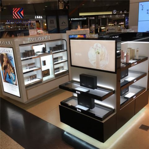 لوازم آرایشی فروشگاه دکوراسیون